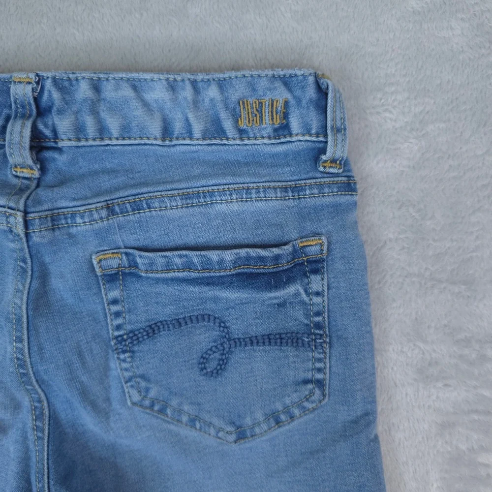 Justice‎ Denim Shorts Girls 12 Blue Distressed Frayed Hem Stretch Bermuda